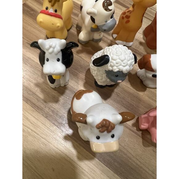 Fisher Price Little People Animals Lot Figures Figurines Toys Zoo Farm Set 9 - Picture 2 of 6